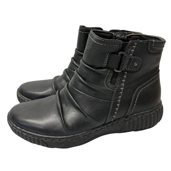 Clarks Shoes - Clarks‎ Caroline Orchid Women's 5.5M Leather Ankle Boots Comfort Ruched Zip